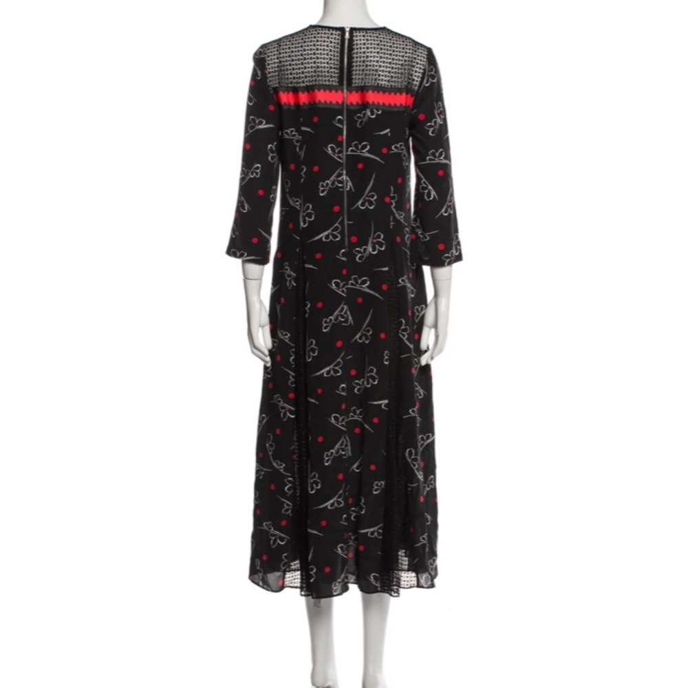 Gorgeous SUNO dress with lace inserts. Fully lined. Size 2. Excellent condition.
